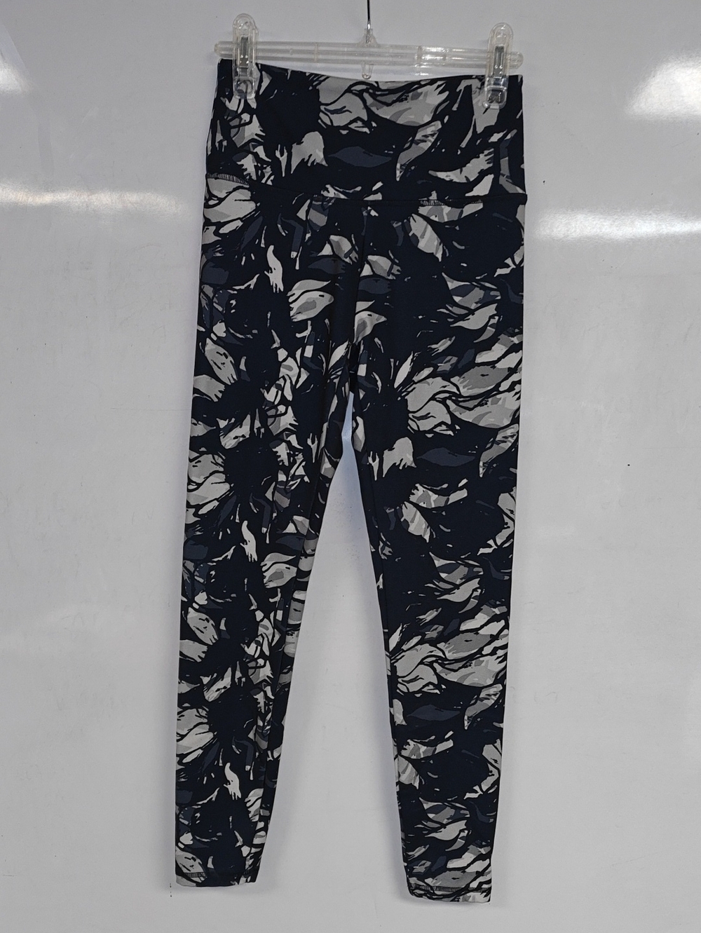 Balance CollectionContender Lux Hi-Rise Leggings in Abstract Floral